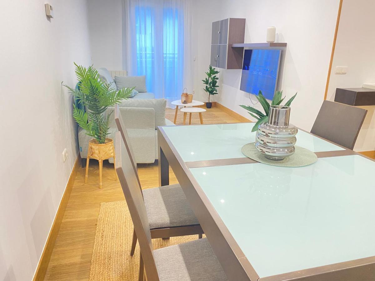 Апартаменти Mikain Terrace Cathedral View With Free Parking & Air Cond Сан-Себастьян Екстер'єр фото